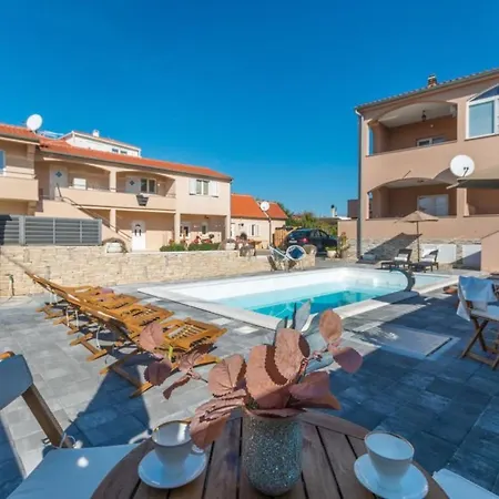 Julia - One Bedroom 3 Apartman Biograd na Moru