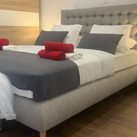 Julia - One Bedroom 3 Apartman *